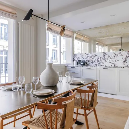Cosy Near Champs-elysees Mobility Lease Paris